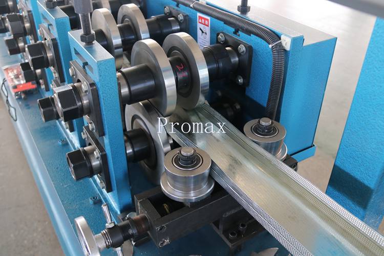 channel rolling machine