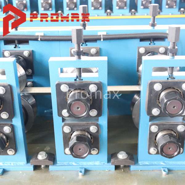 L shape light steel keel roll forming machine frame