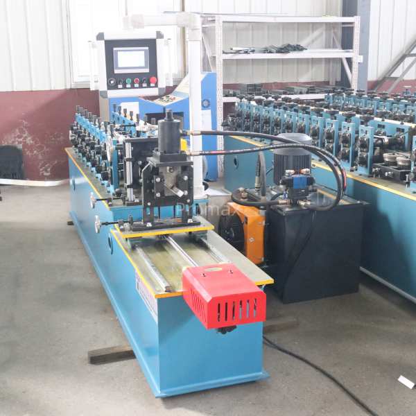 Angle keel making machine